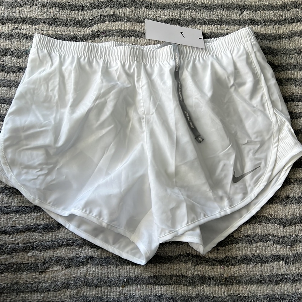 NWT Nike tempo running shorts